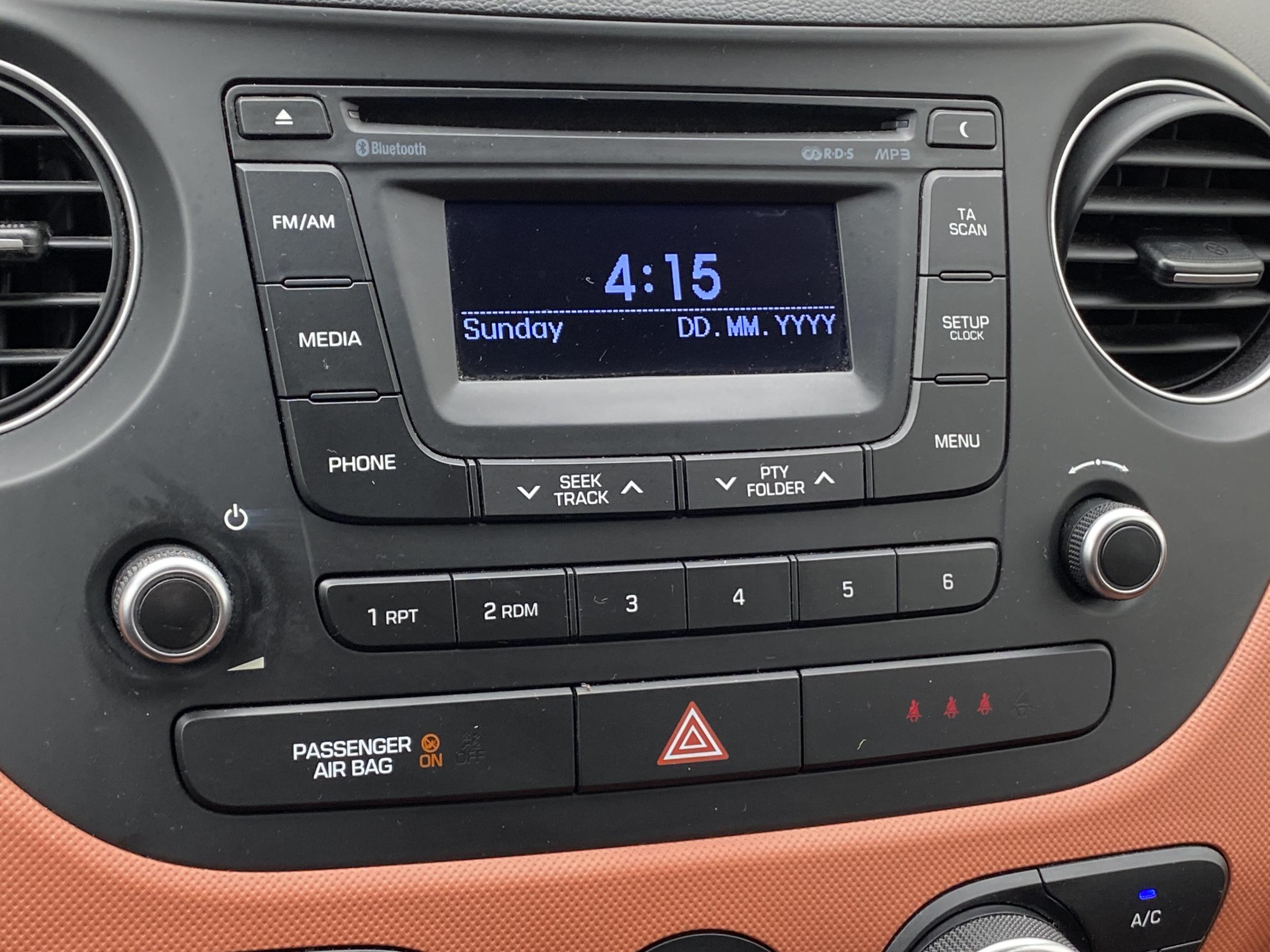 Hyundai i10, 2014 - pohled č. 15