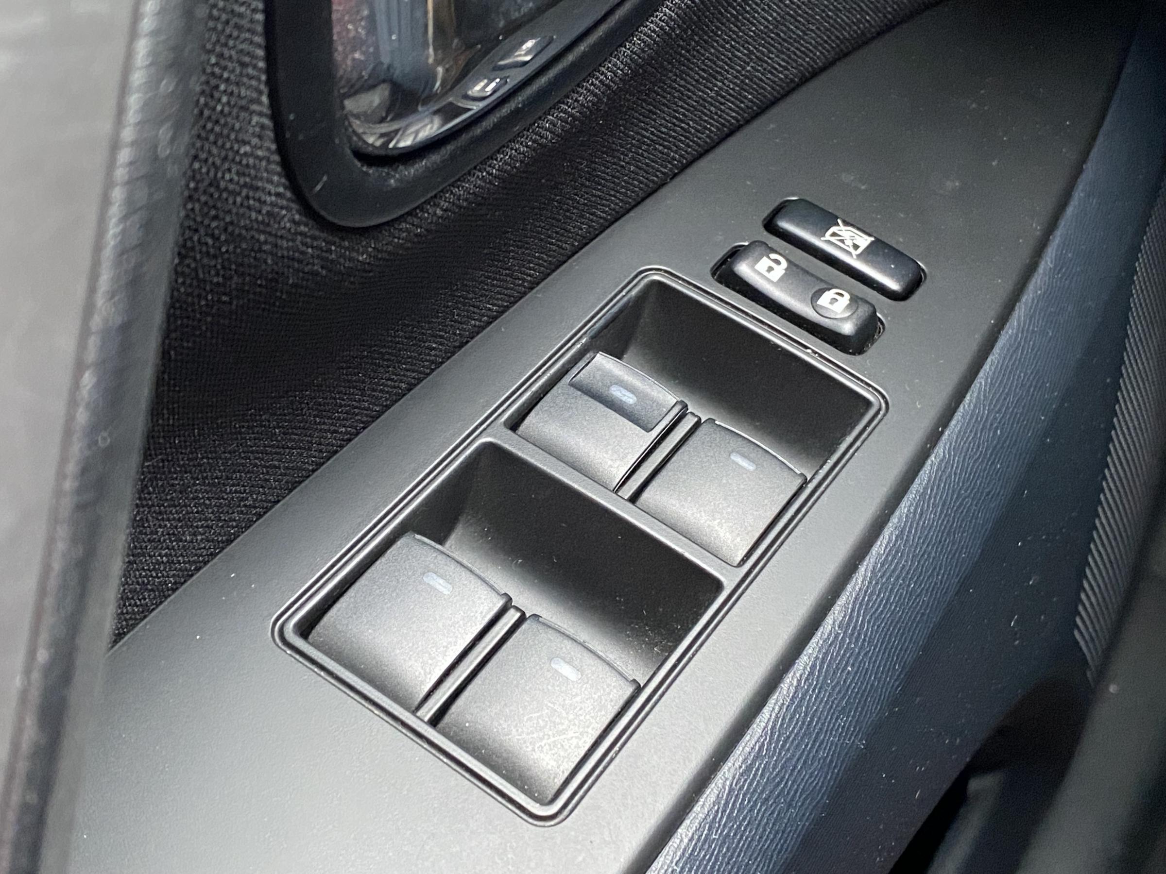 Toyota Avensis, 2012 - pohled č. 11