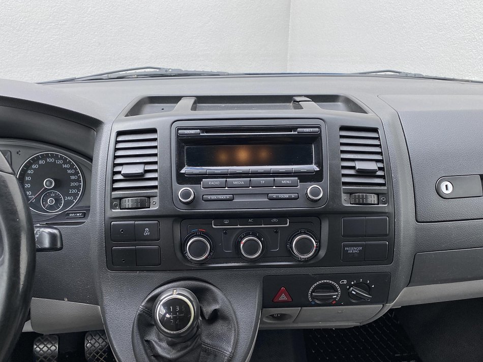 Volkswagen Transporter 2.0TDi  9míst