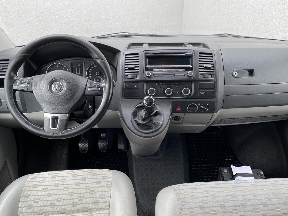 Volkswagen Transporter 2.0TDi  9míst