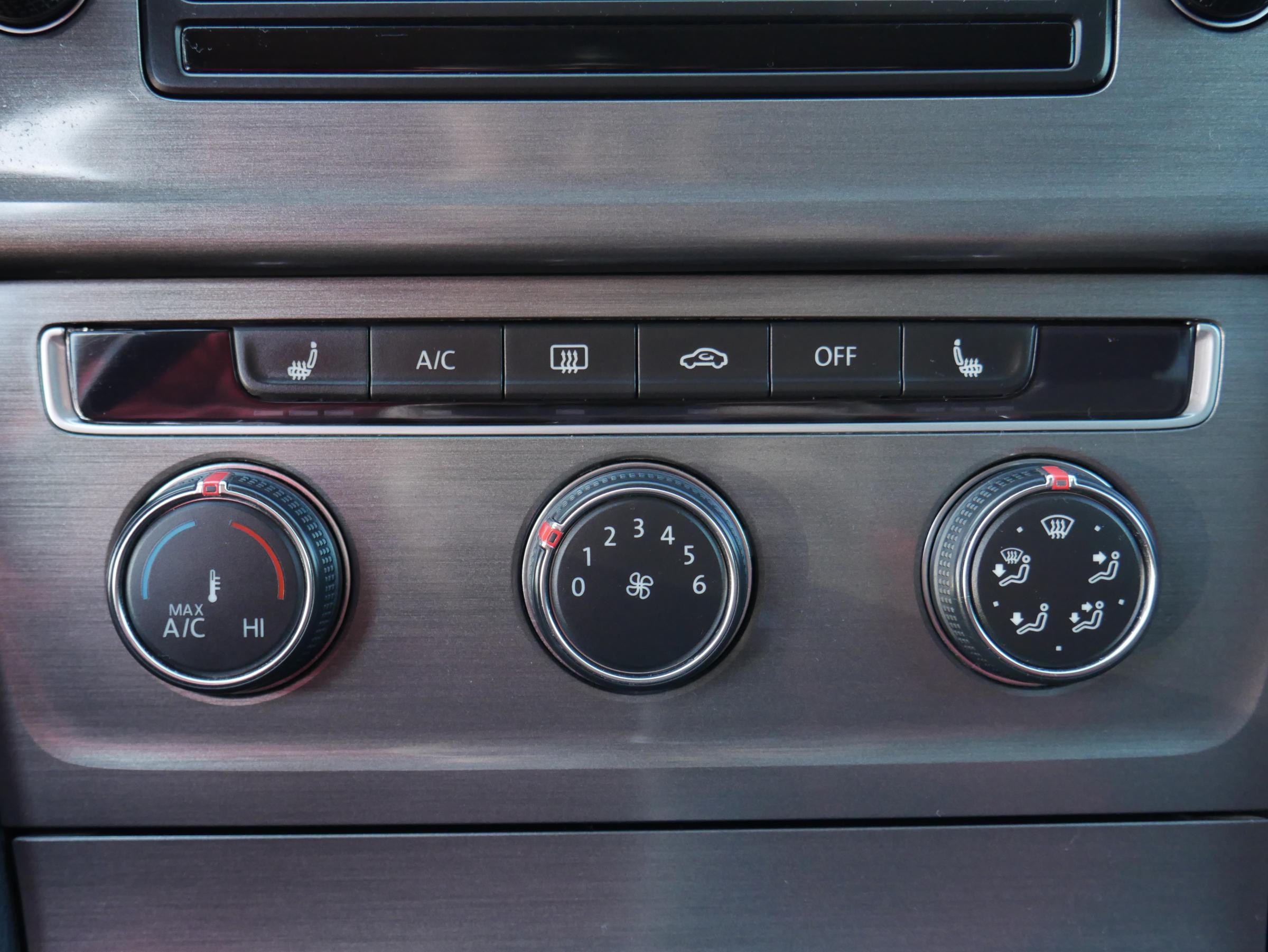 Volkswagen Golf, 2013 - pohled č. 16