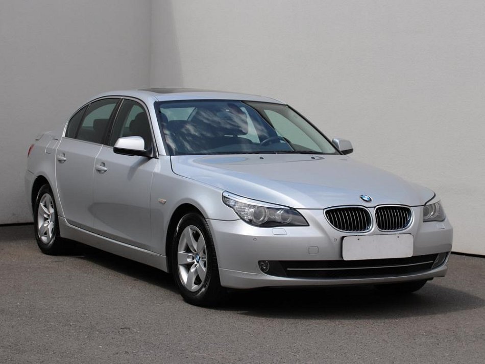 BMW Řada 5 4.0  540i