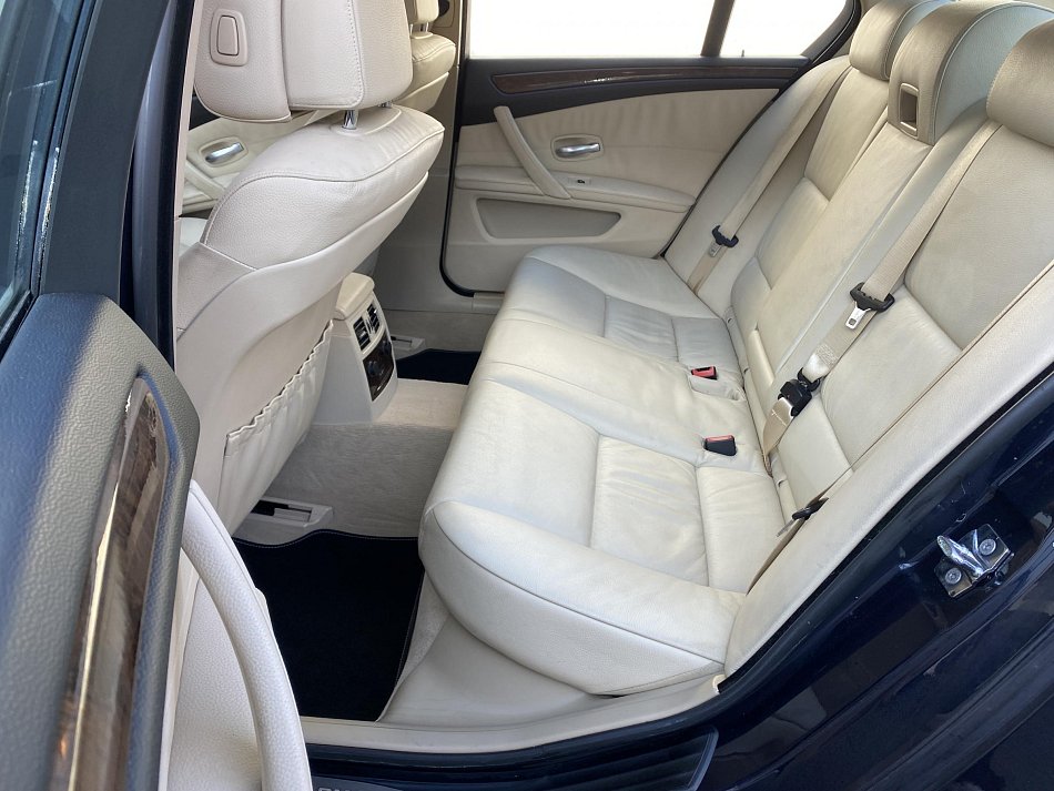 BMW Řada 5 4.0  540i