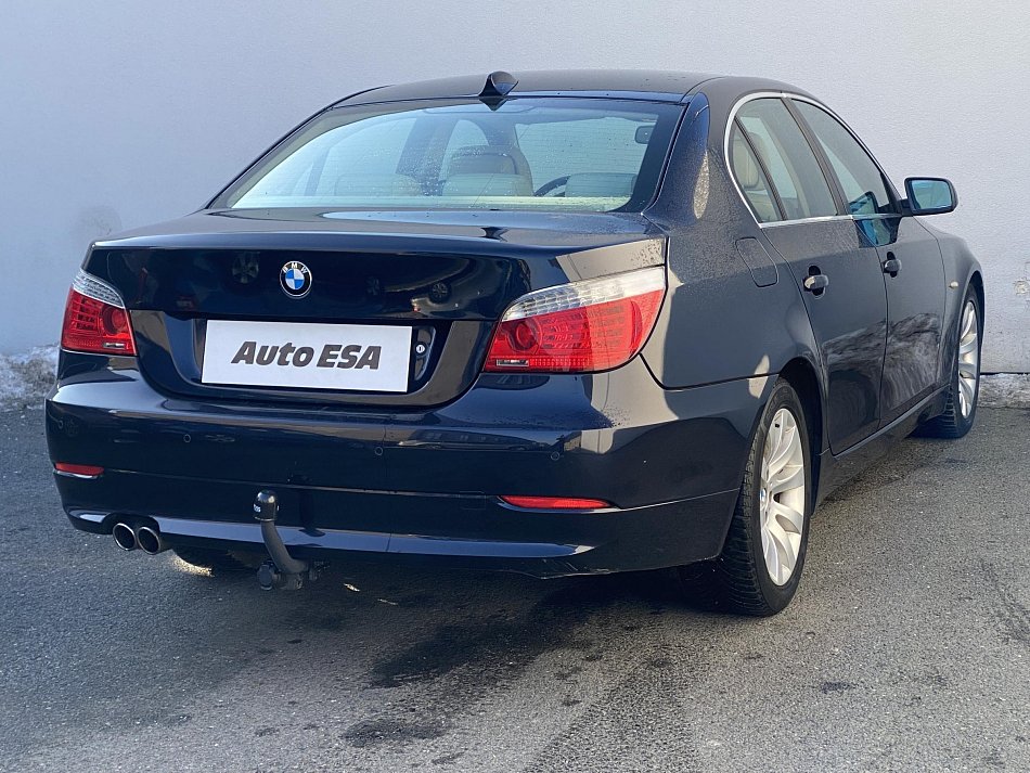 BMW Řada 5 4.0  540i