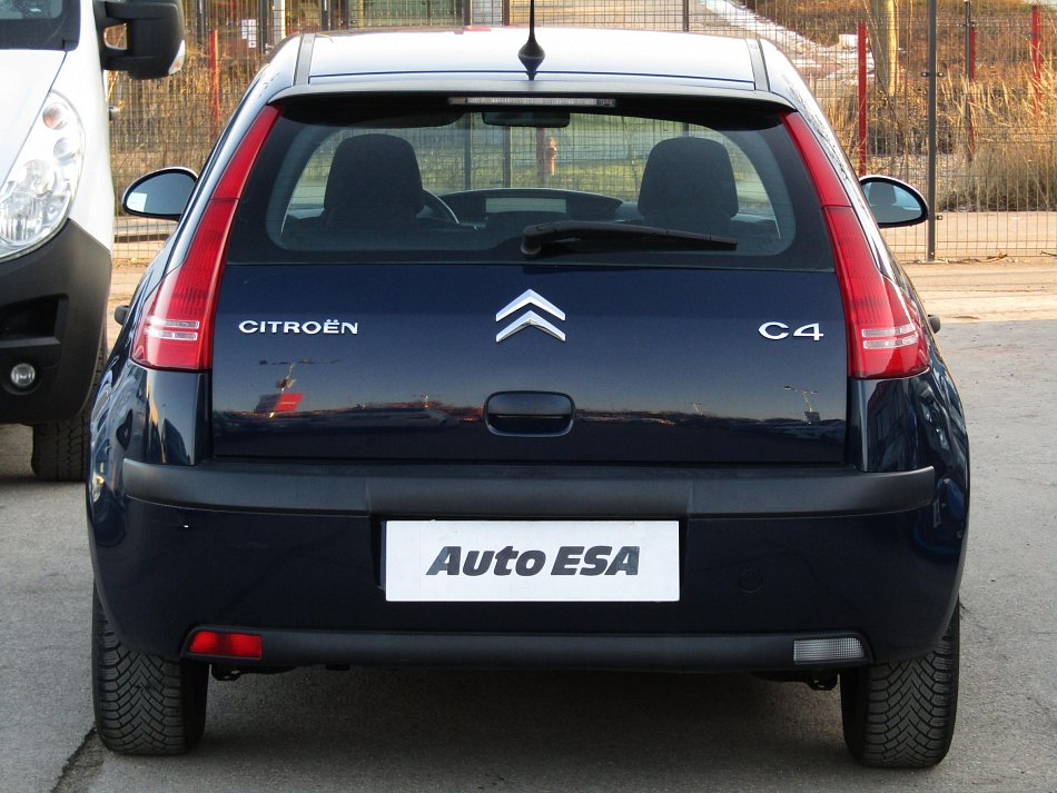 Citroën C4 1.4i 
