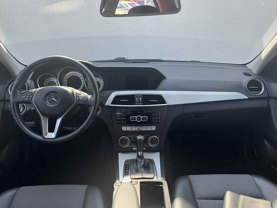 Mercedes-Benz Třída C 1.6T 