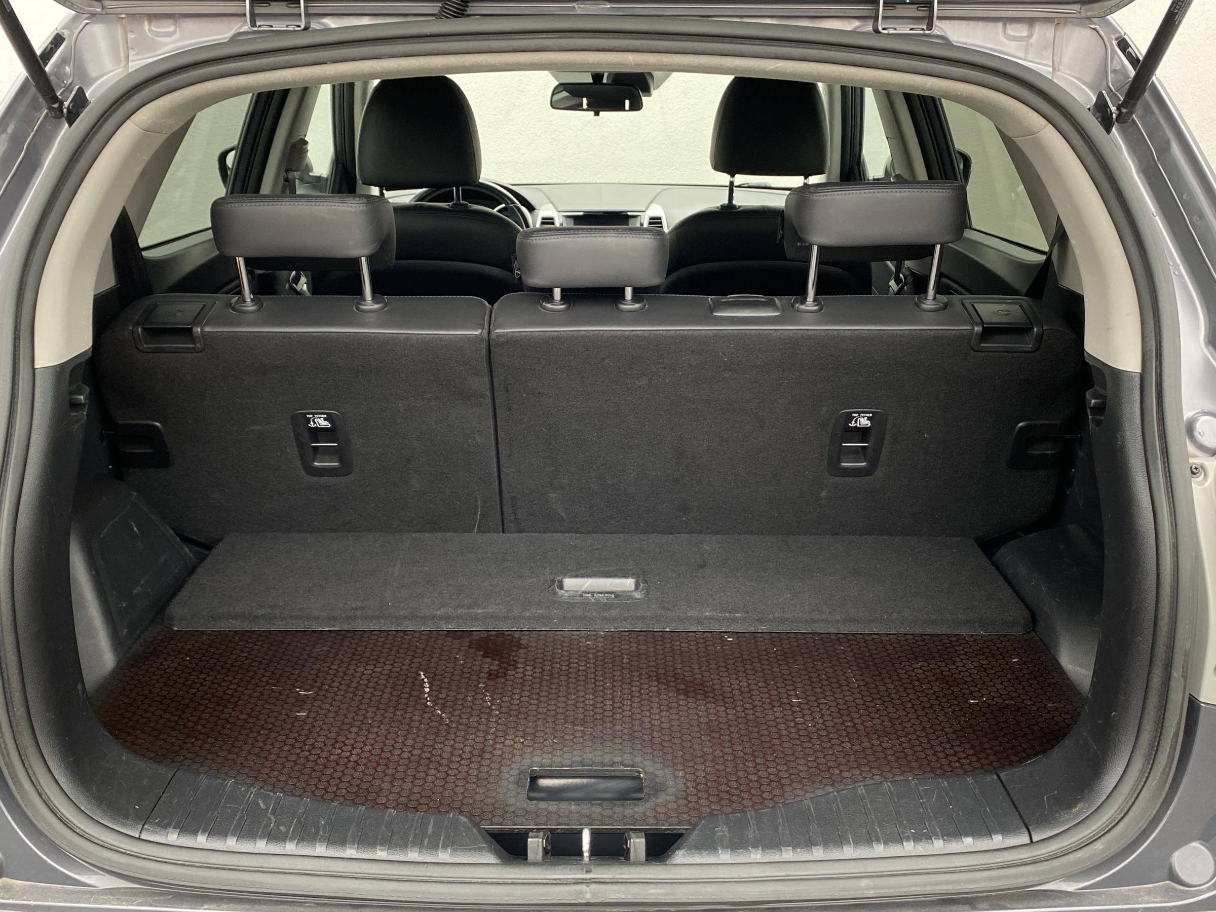 SsangYong Tivoli, 2019 - pohled č. 6