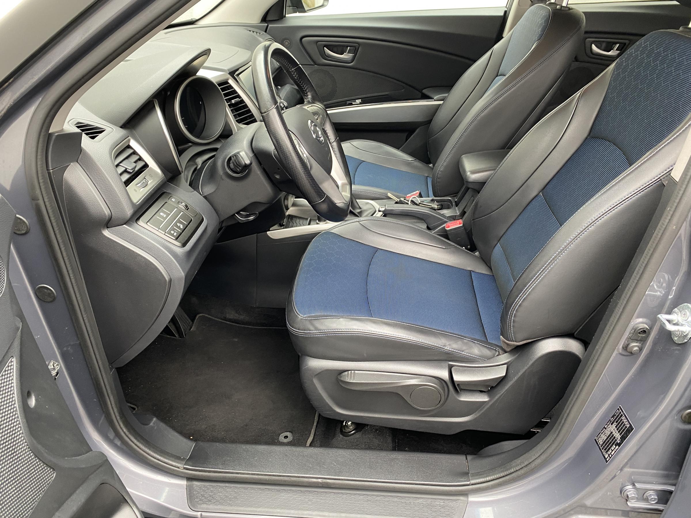 SsangYong Tivoli, 2019 - pohled č. 8