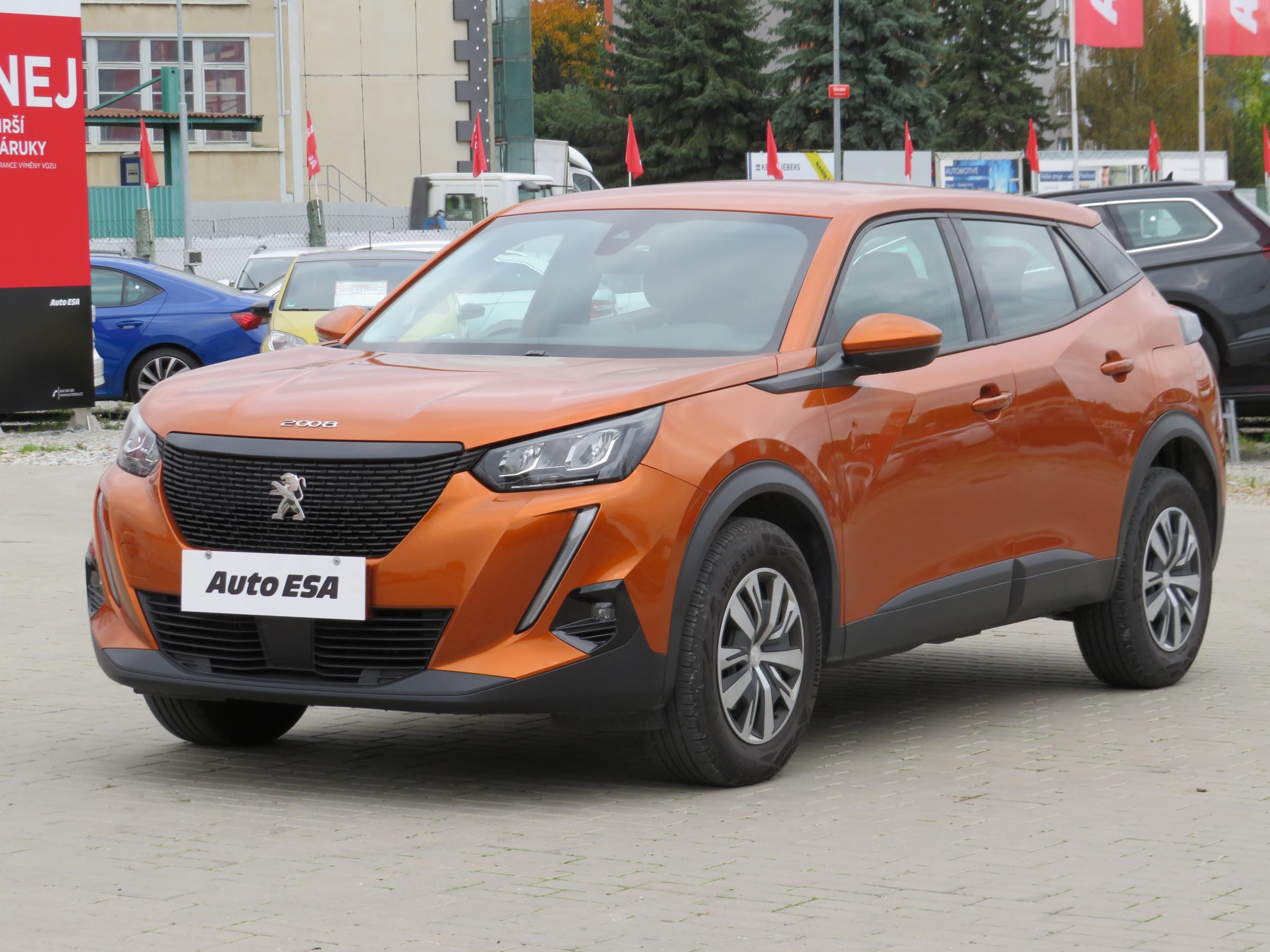 Peugeot 2008, 2020 - pohled č. 3