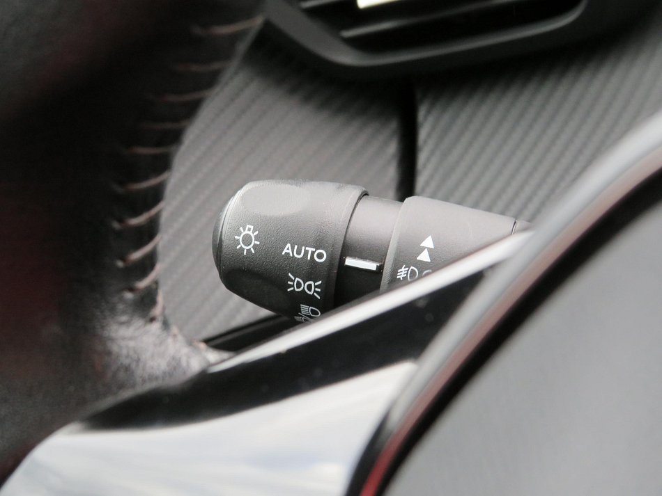 Peugeot 2008 1.5 HDI 