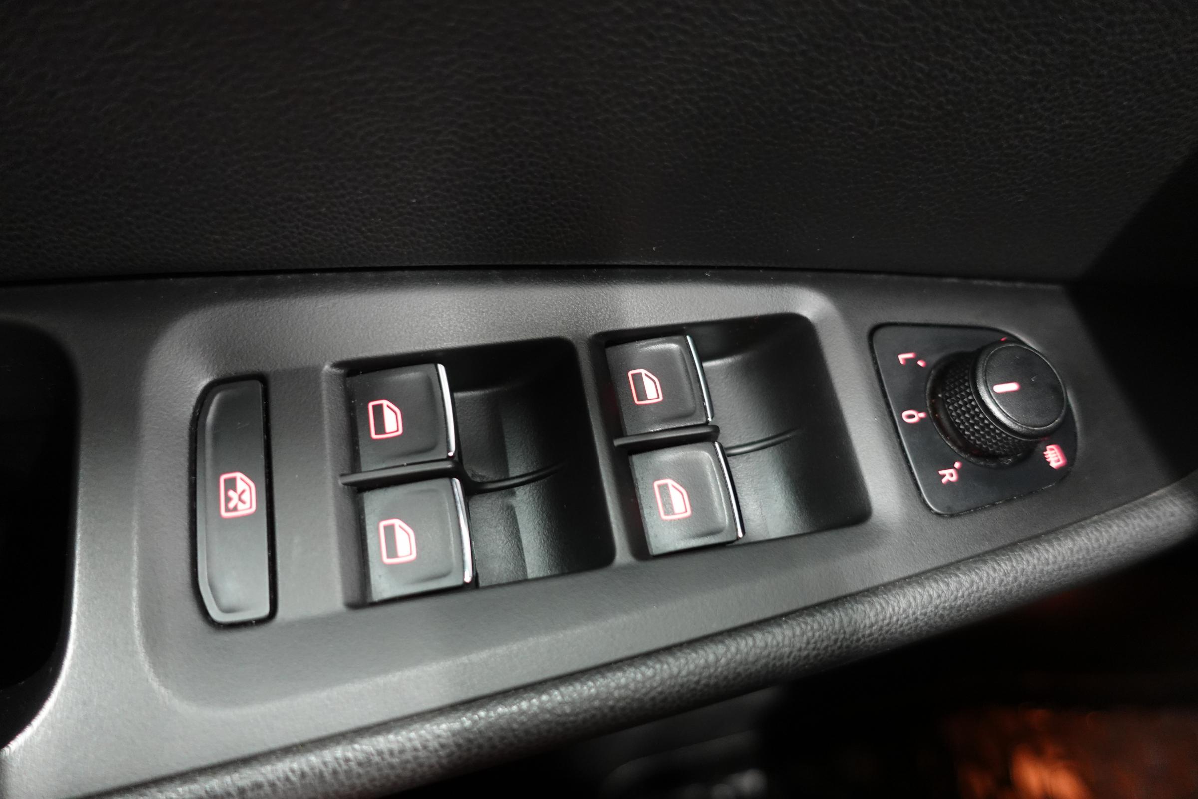 Seat Leon, 2015 - pohled č. 14