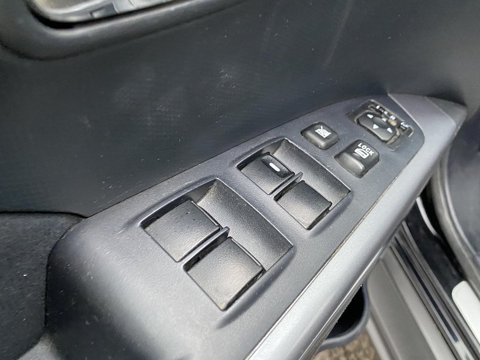 Mitsubishi Outlander 2.4i 