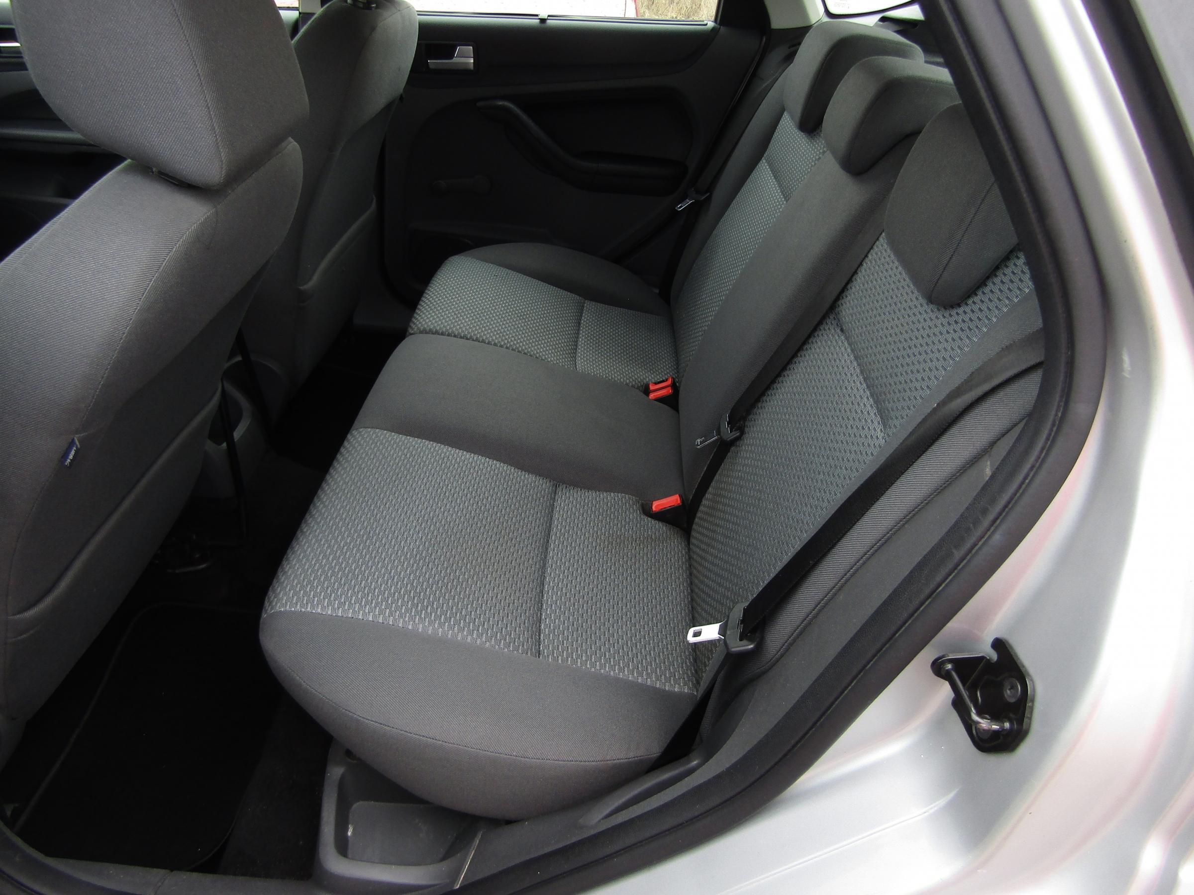 Ford Focus, 2005 - pohled č. 10