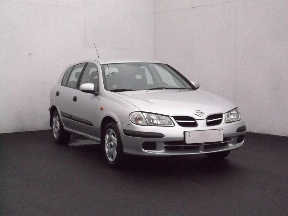 Nissan Almera 1.8i 