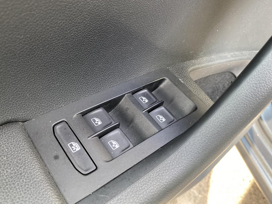 Škoda Octavia III 2.0 TDi RS