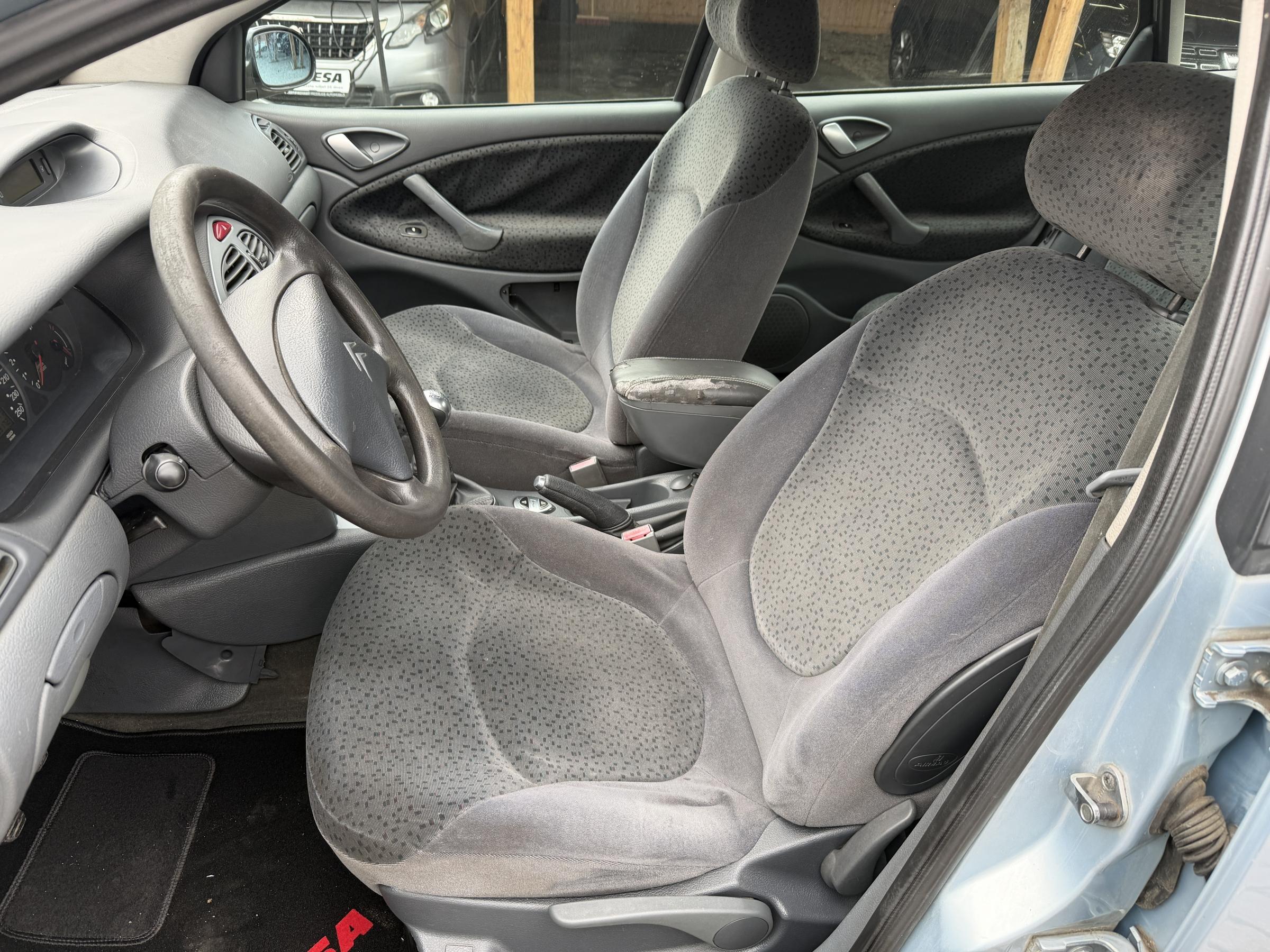 Citroën C5, 2004 - pohled č. 9