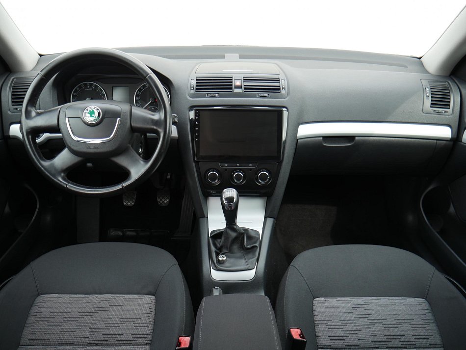 Škoda Octavia II 1.6 TDi Ambiente