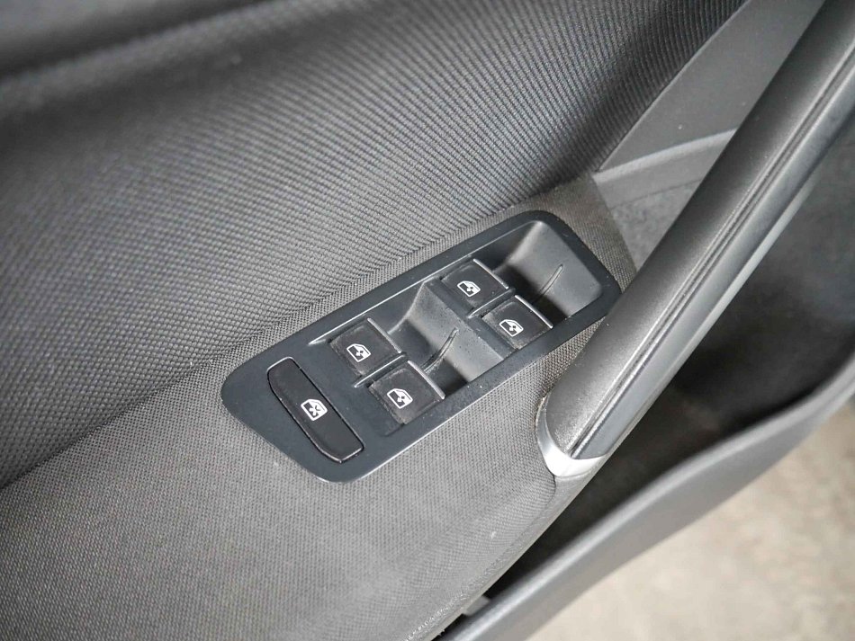 Volkswagen Golf 2.0TSI GTi