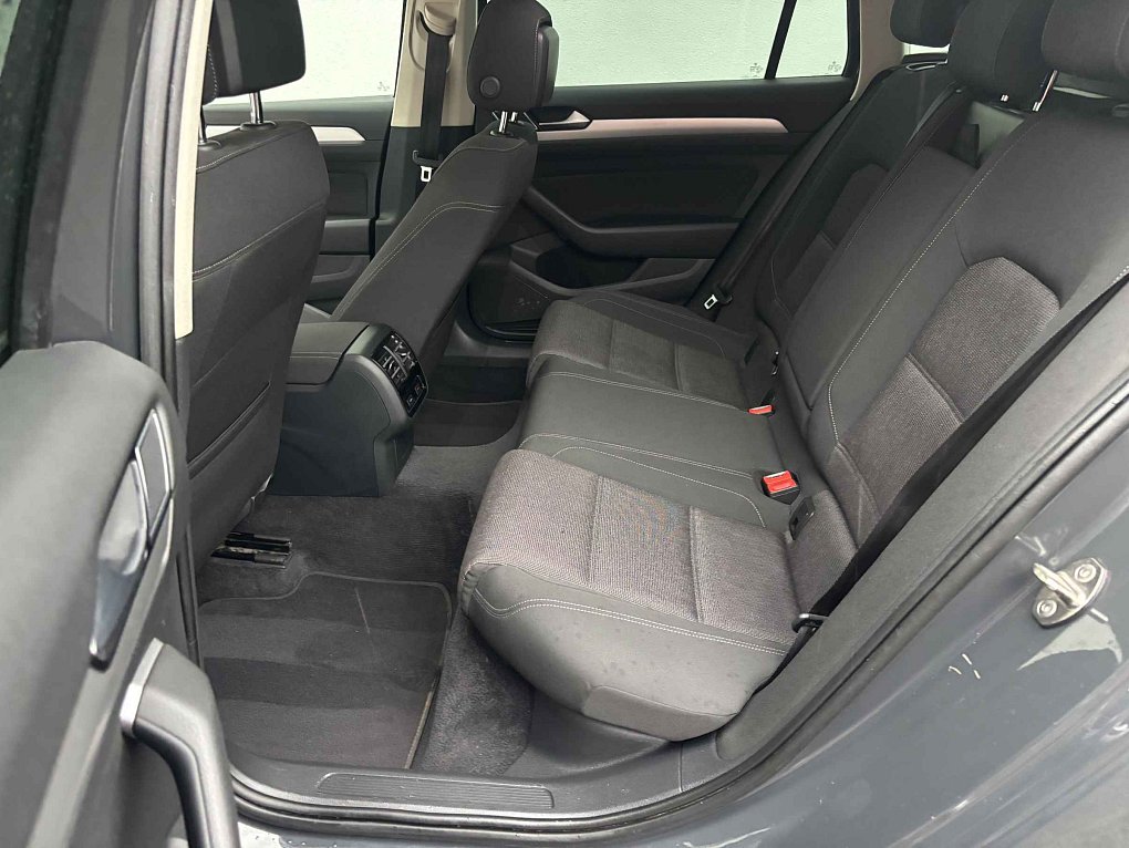 Volkswagen Passat 2.0 TDi 