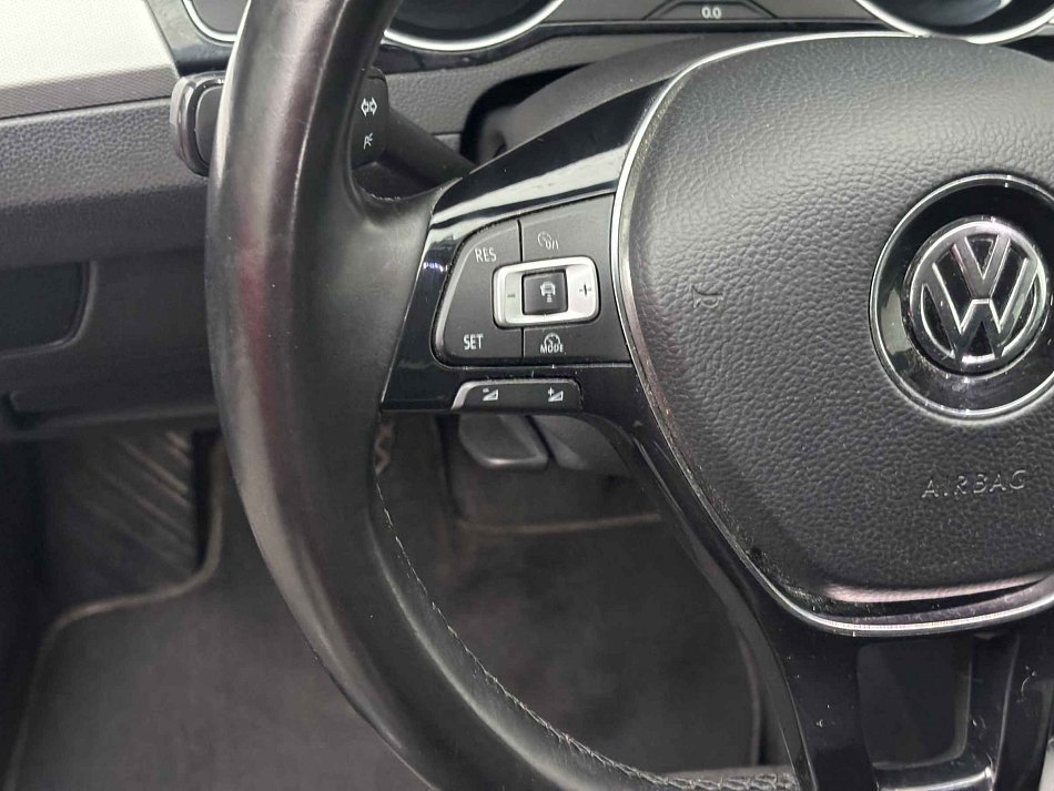 Volkswagen Passat 2.0 TDi 