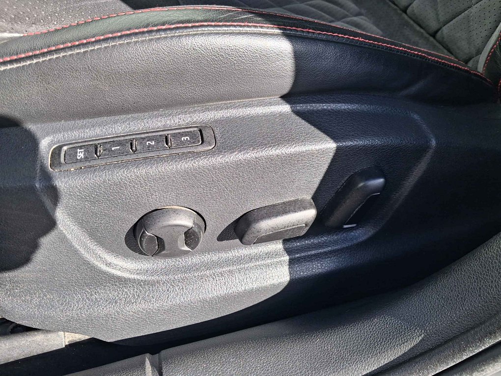 Škoda Octavia III 2.0 TSi RS245