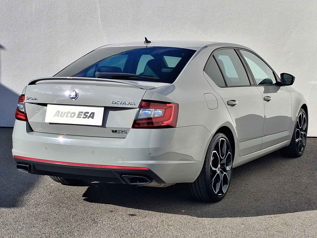 Škoda Octavia III 2.0 TSi RS245