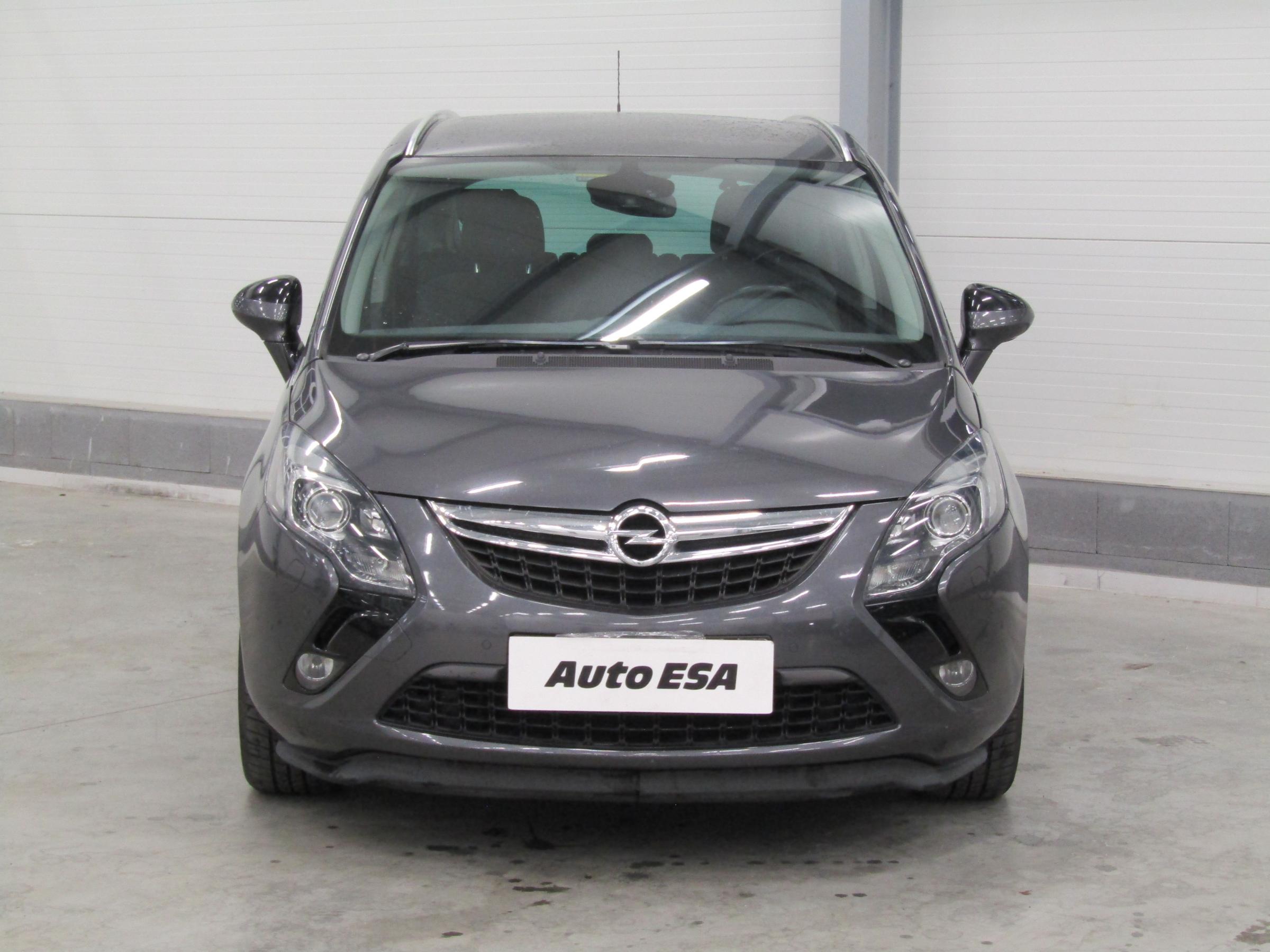 Opel Zafira, 2012 - pohled č. 2