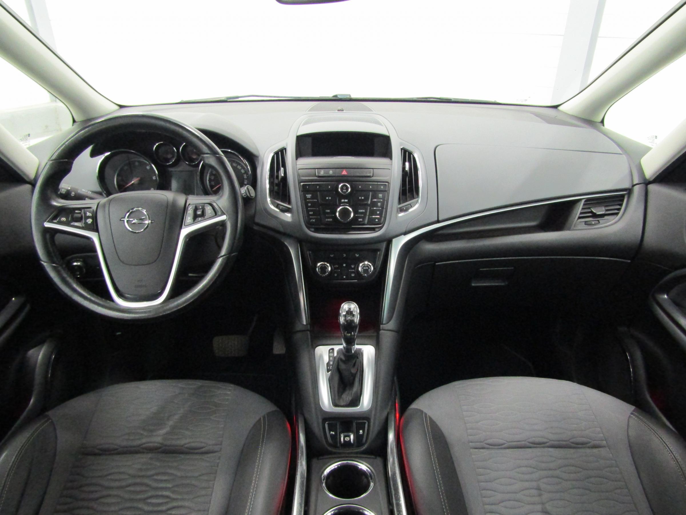 Opel Zafira, 2012 - pohled č. 8