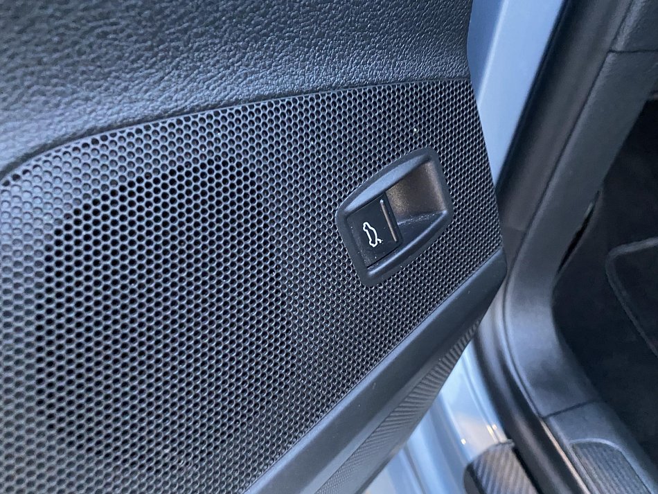 Volkswagen Passat 2.0 TDi 