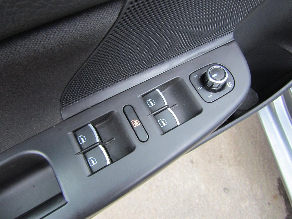 Volkswagen Golf 1.6 TDi Highline