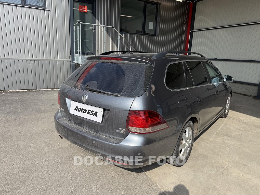 Volkswagen Golf 1.6 TDi Highline
