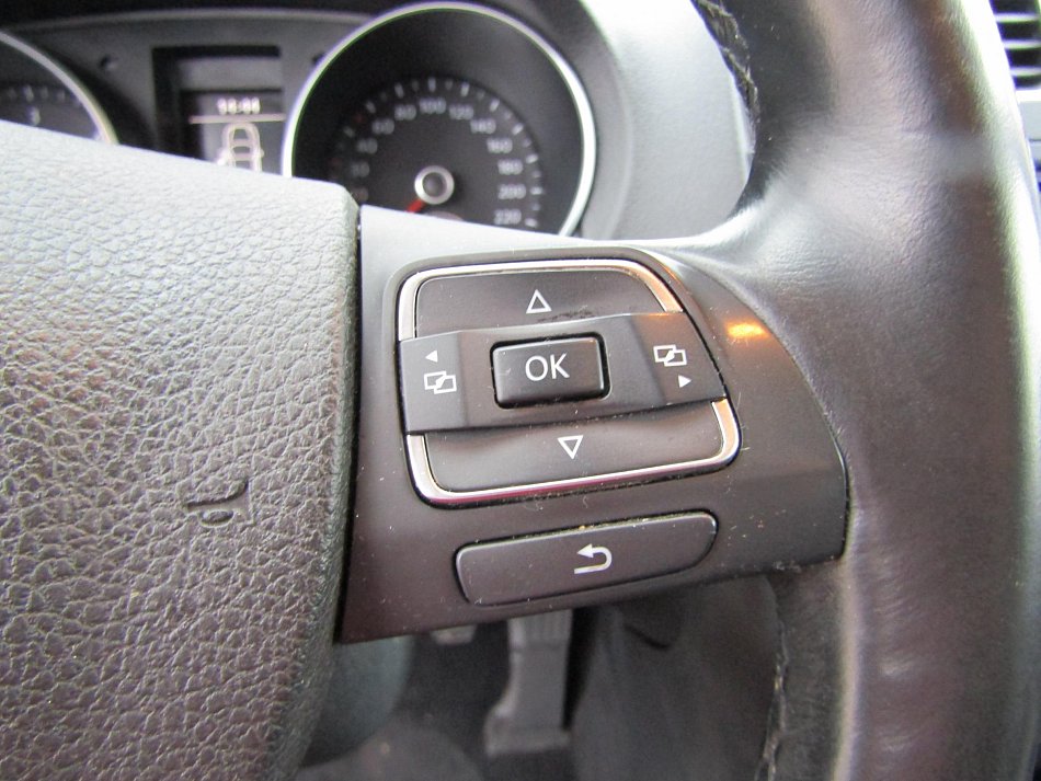 Volkswagen Golf 1.6 TDi Highline