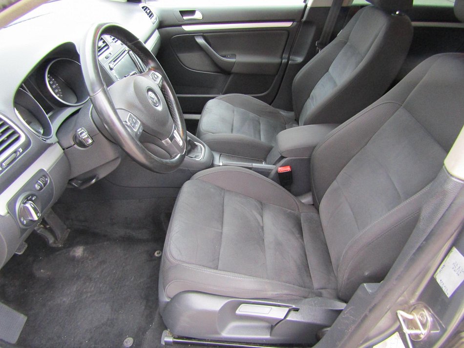 Volkswagen Golf 1.6 TDi Highline