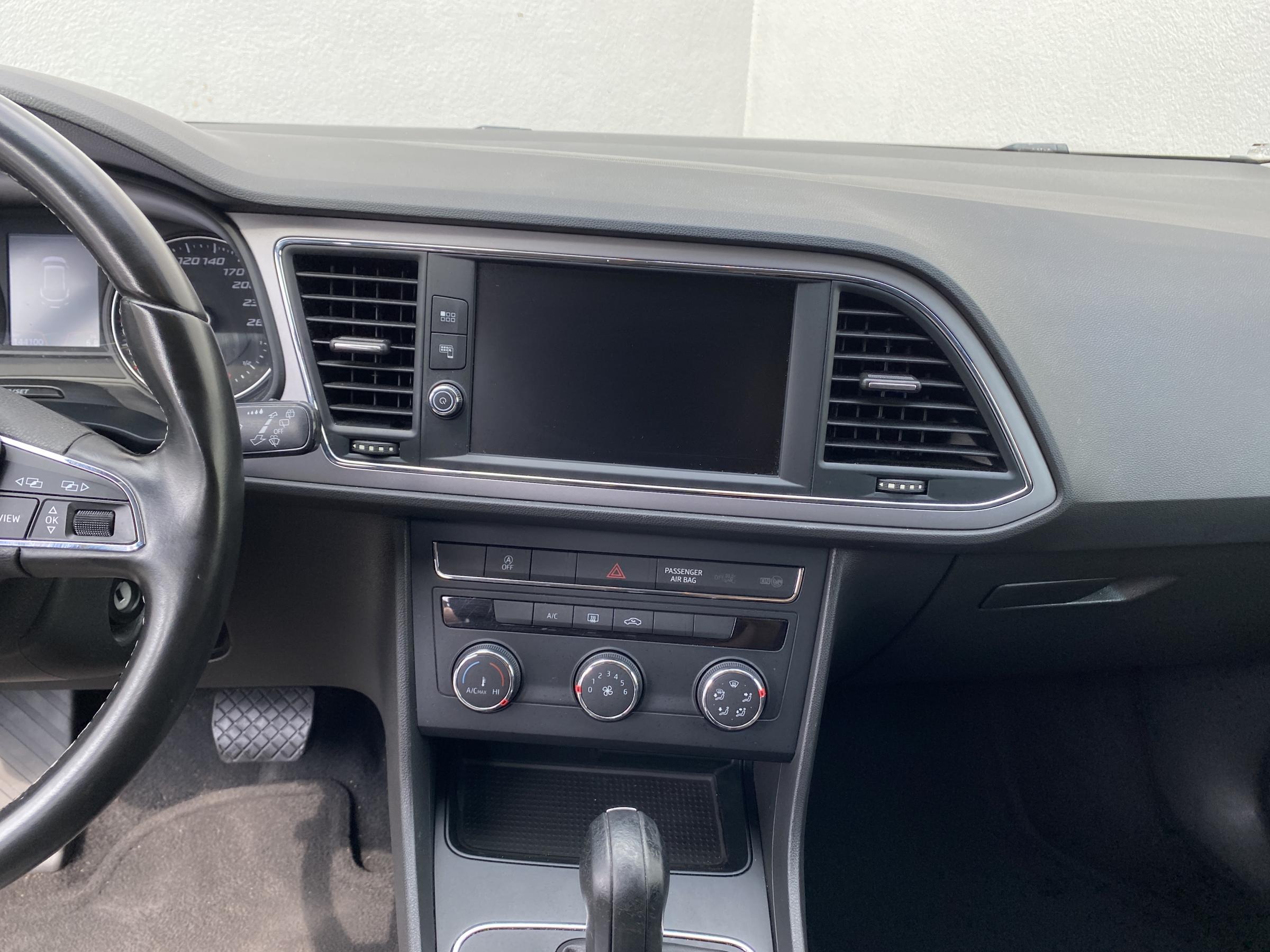 Seat Leon, 2019 - pohled č. 10