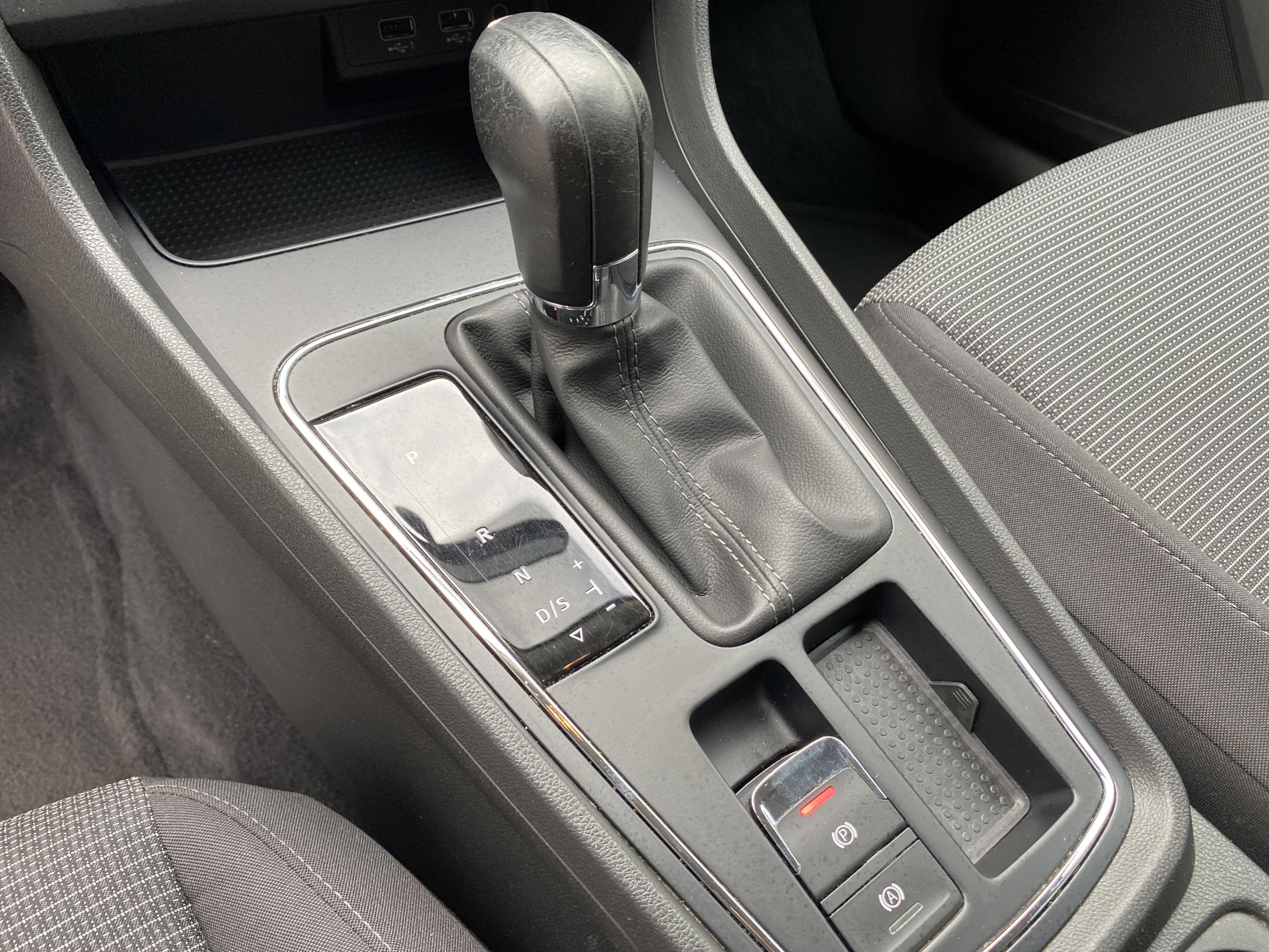 Seat Leon, 2019 - pohled č. 17