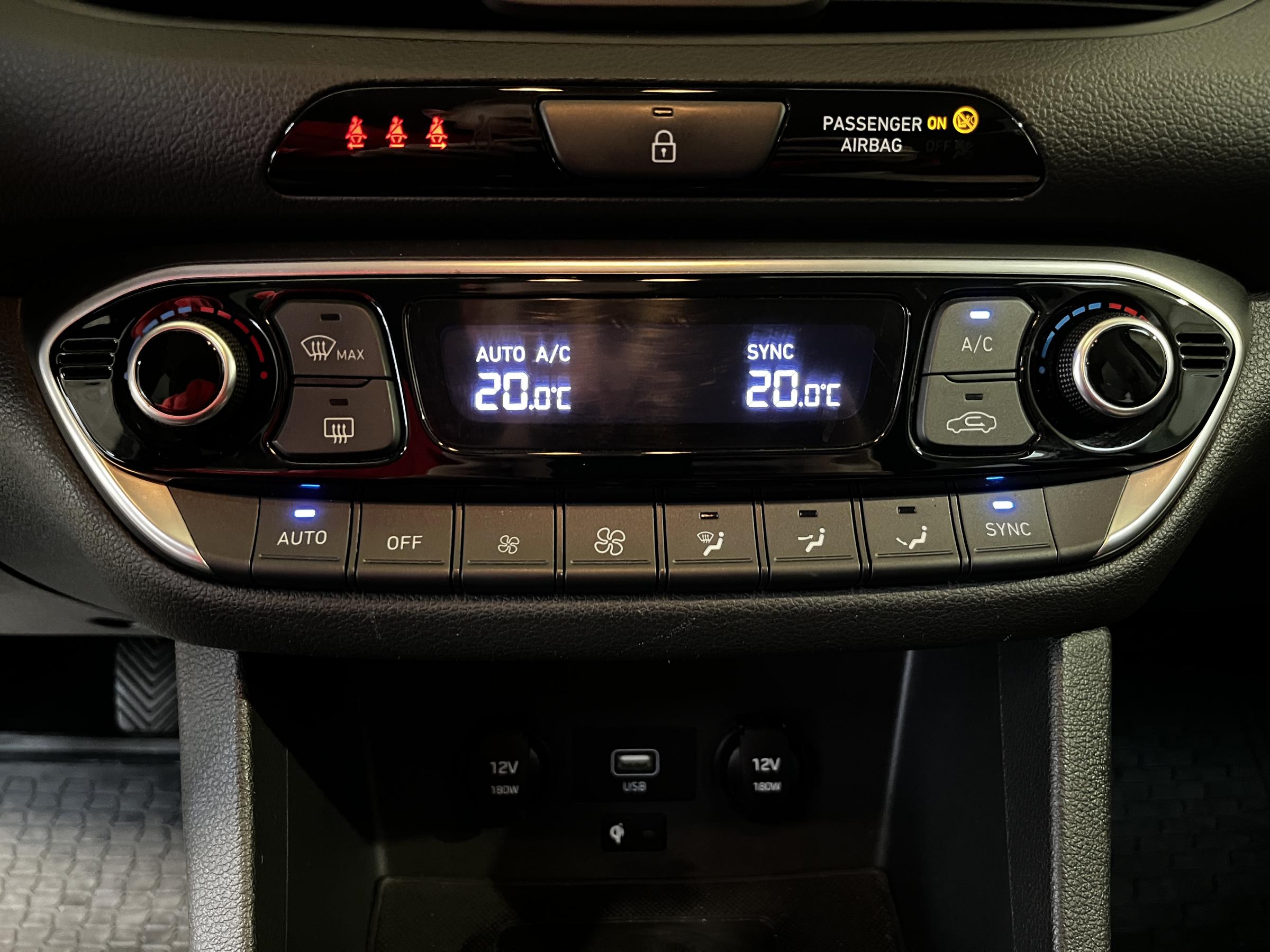 Hyundai i30, 2021 - pohled č. 14