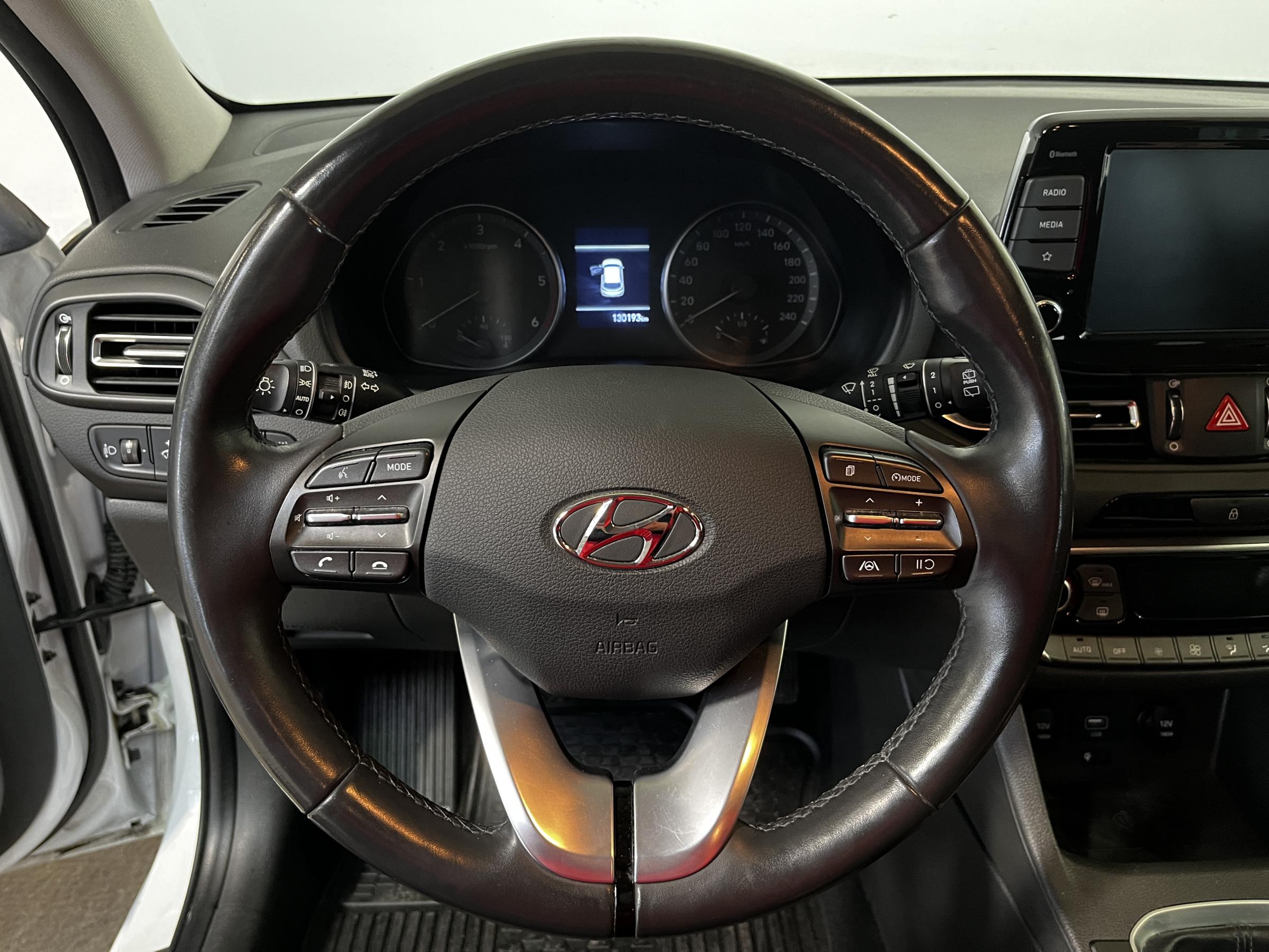 Hyundai i30, 2021 - pohled č. 15