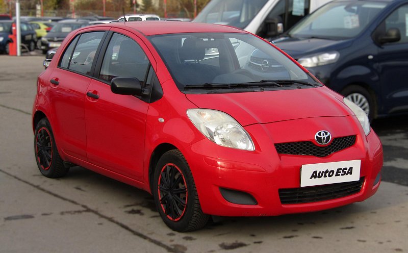 Toyota Yaris 1.3 VVT Terra Cool