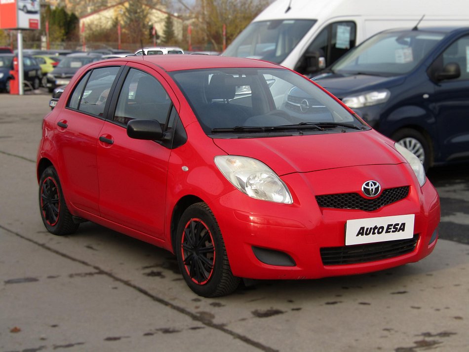 Toyota Yaris 1.3 VVT Terra Cool