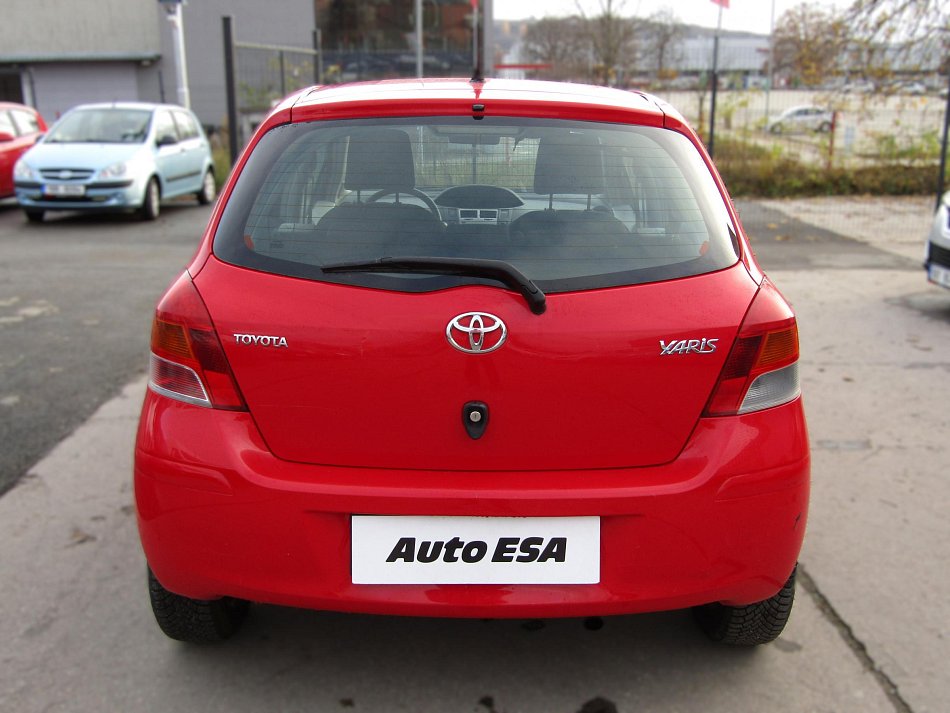 Toyota Yaris 1.3 VVT Terra Cool