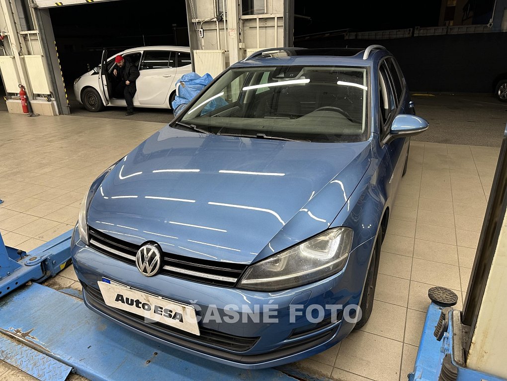 Volkswagen Golf 1.4 TSI 