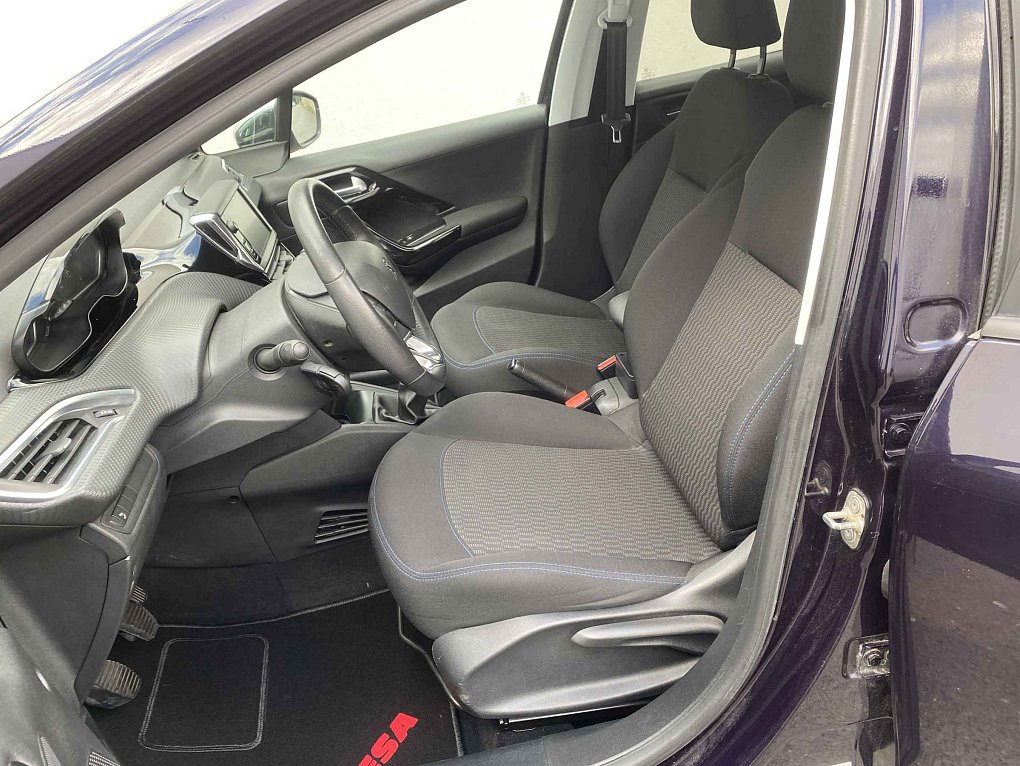 Peugeot 208 1.2 PT Style