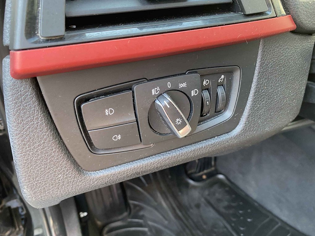 BMW Řada 3 2.0i  320i
