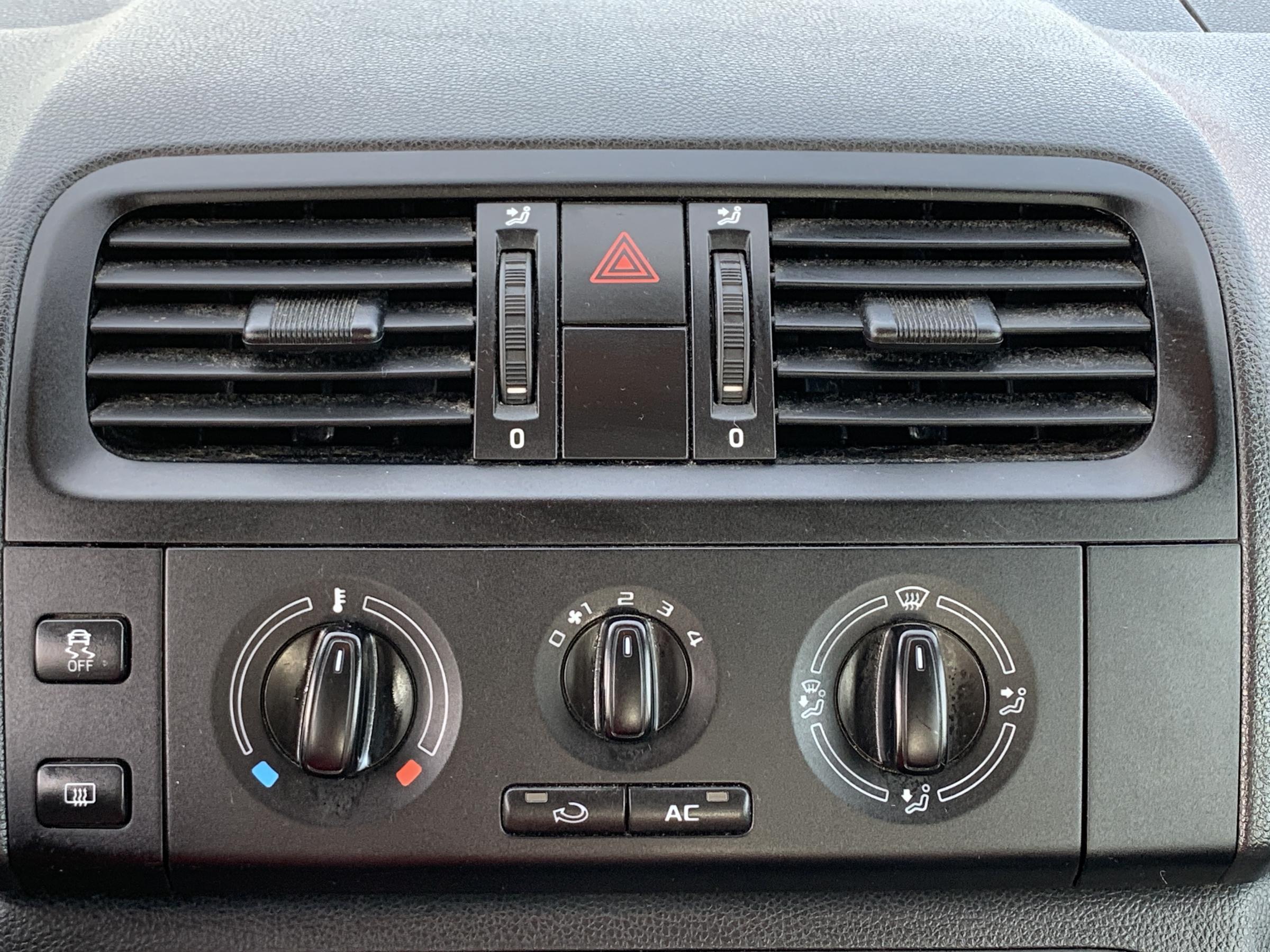 Škoda Fabia II, 2013 - pohled č. 16