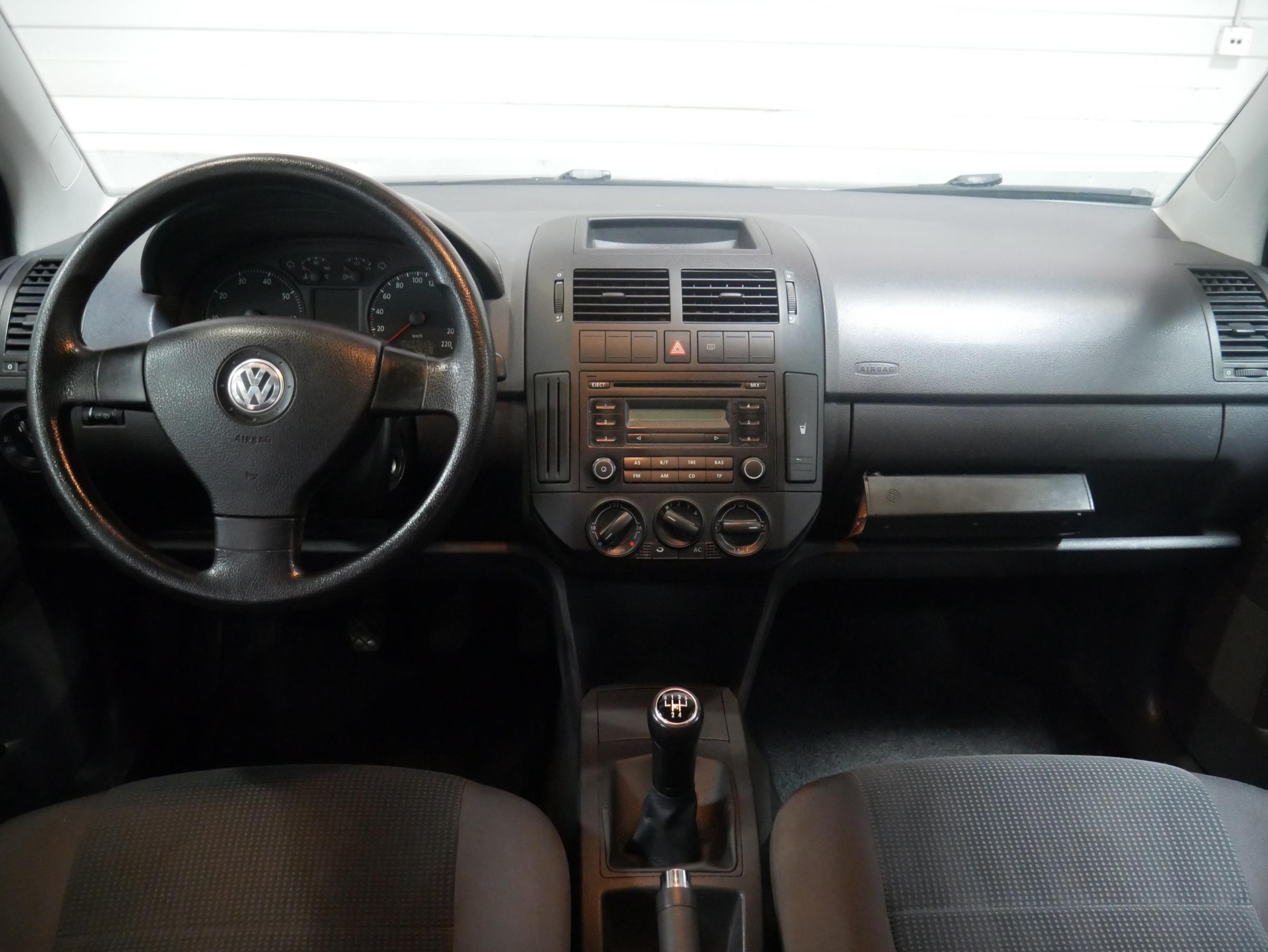 Volkswagen Polo, 2009 - pohled č. 8