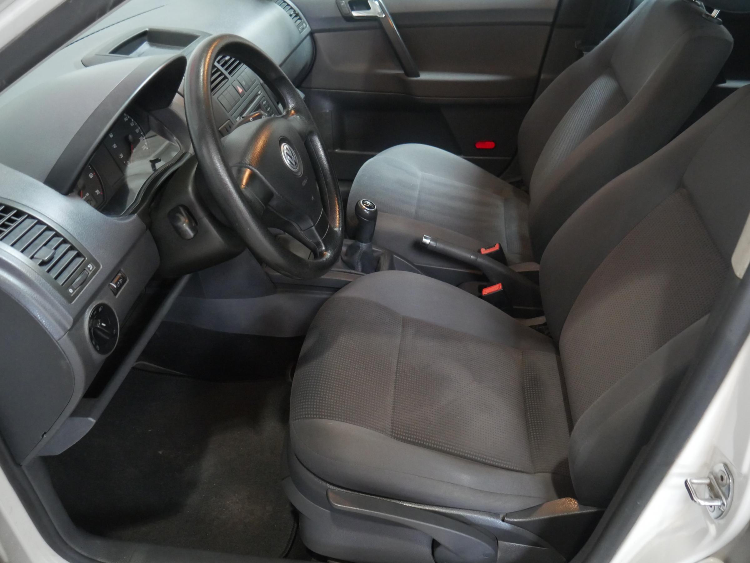 Volkswagen Polo, 2009 - pohled č. 9