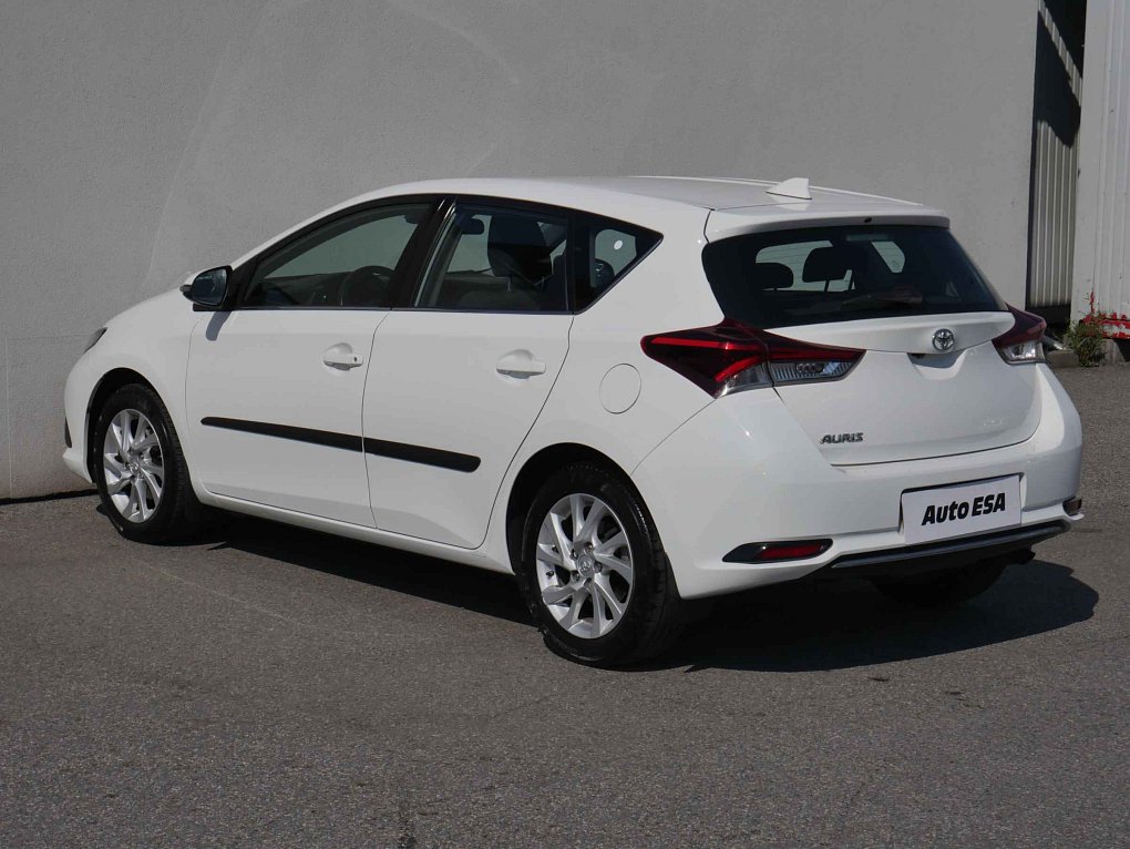 Toyota Auris 1.6 VVT-i 