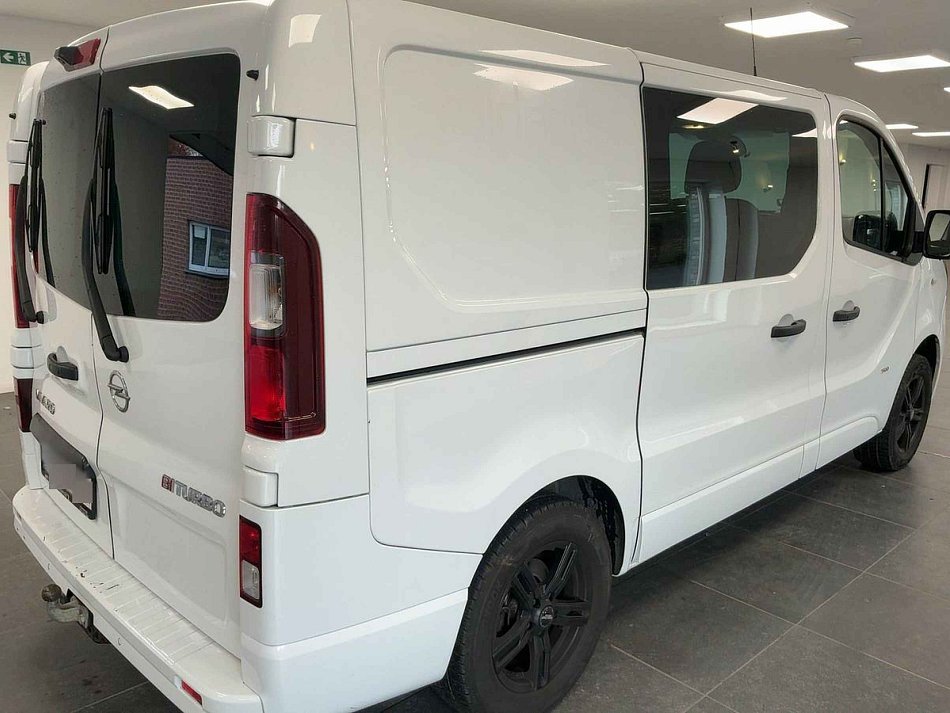 Opel Vivaro 1.6CDTi  5míst