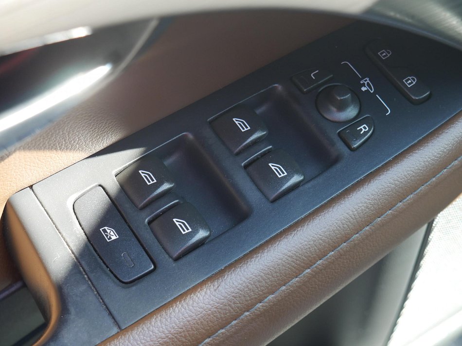 Volvo XC70 2.4 D4  AWD