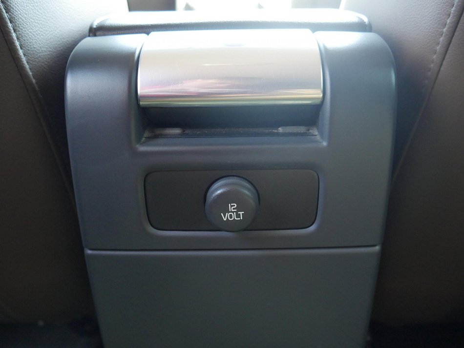 Volvo XC70 2.4 D4  AWD